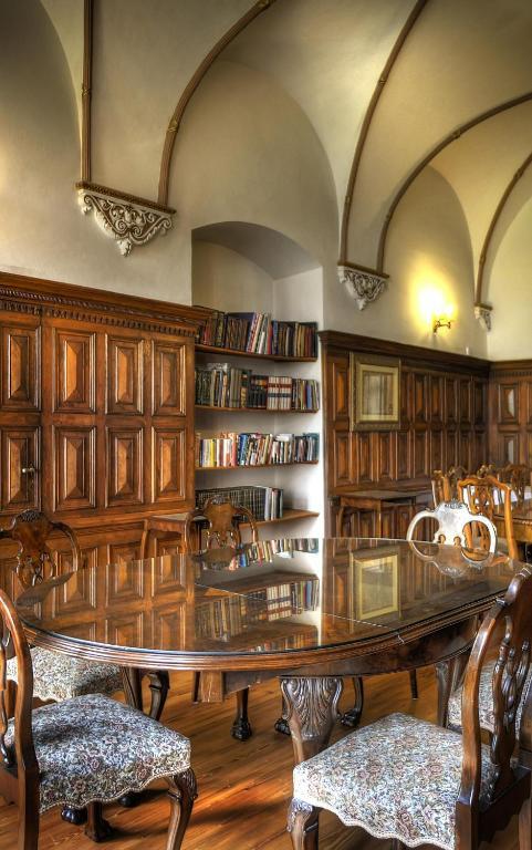 Отель Chateau Hostacov Экстерьер фото
