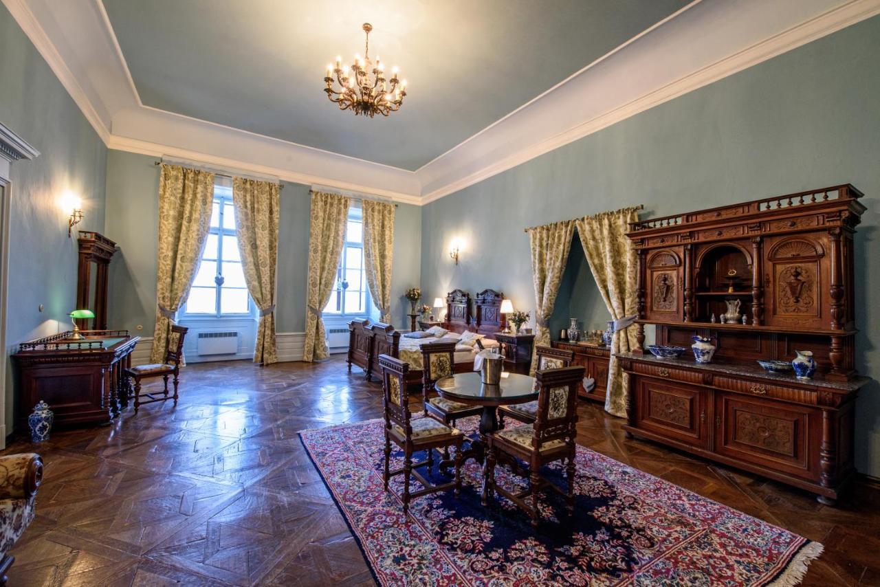 Отель Chateau Hostacov Экстерьер фото